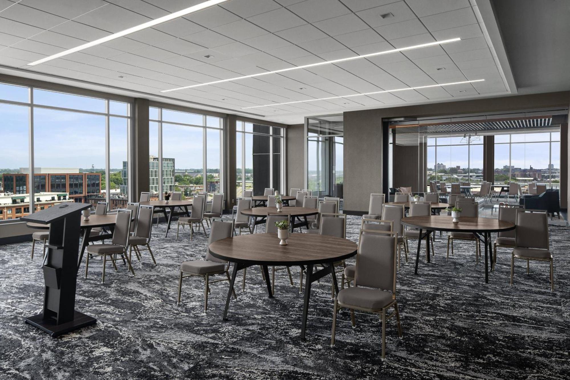 Ac Hotel By Marriott Columbus Downtown Kültér fotó