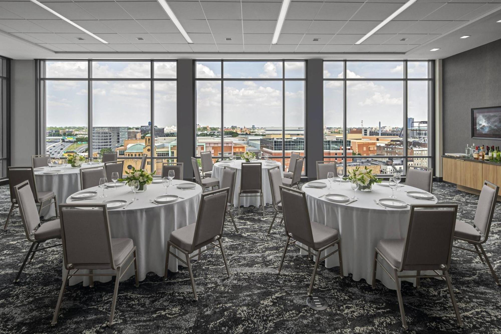 Ac Hotel By Marriott Columbus Downtown Kültér fotó